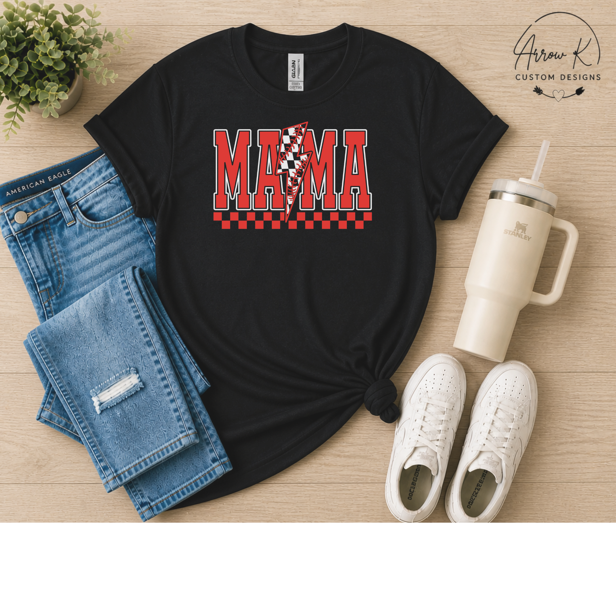 Mama Lightning Bolt Graphic Tee